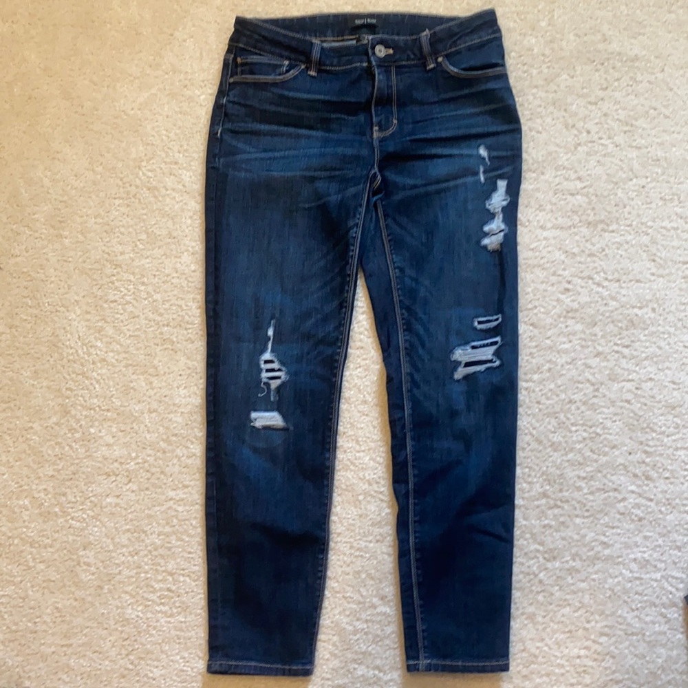 WHBM distressed crops